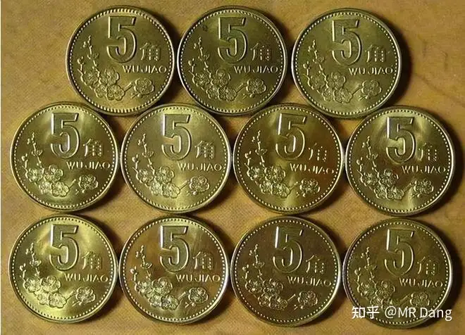 男子囤积 500 万枚 5 美分硬币对冲通胀，如何评价该男子的行为？